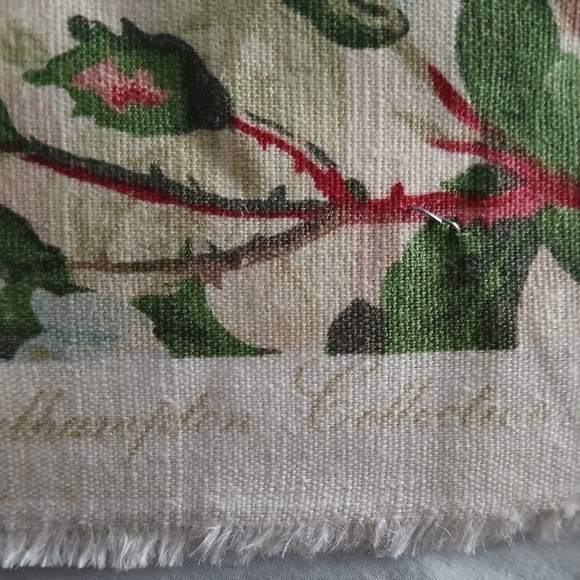 Vintage 1991 Monkwell Lee Jofa Lambourne Red Rose English Green 24"x24" Remnant - Picture 4 of 9